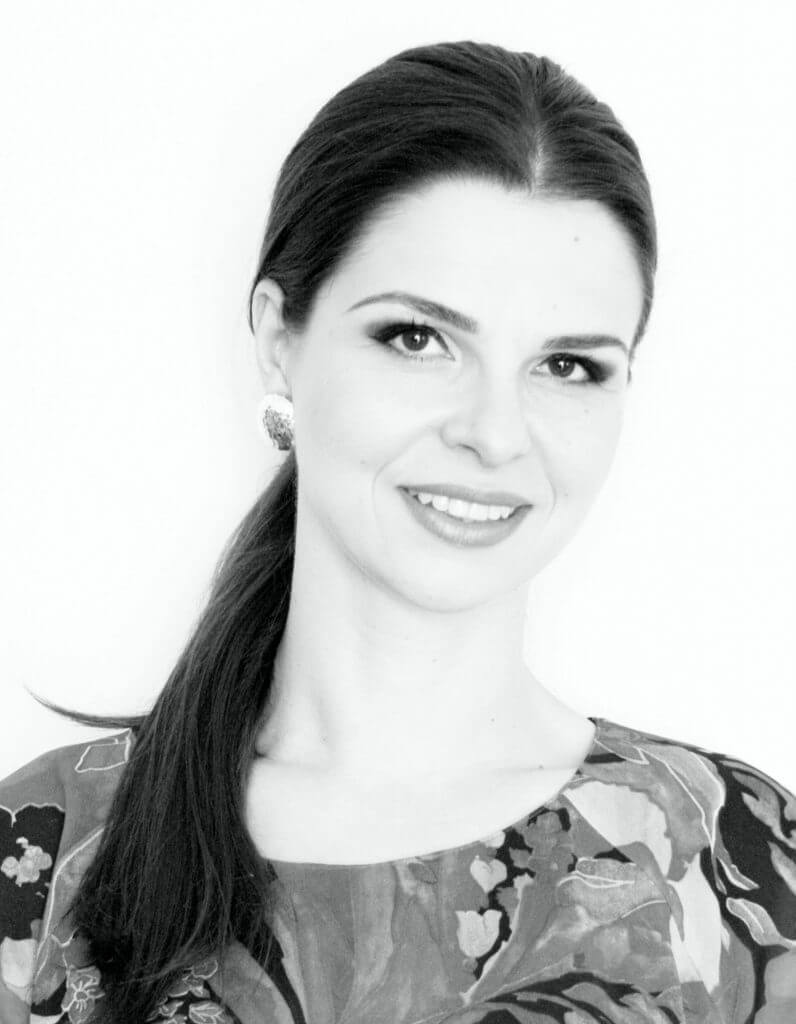 Laura Dobrota - Consultant marketing si PR Sibiu
